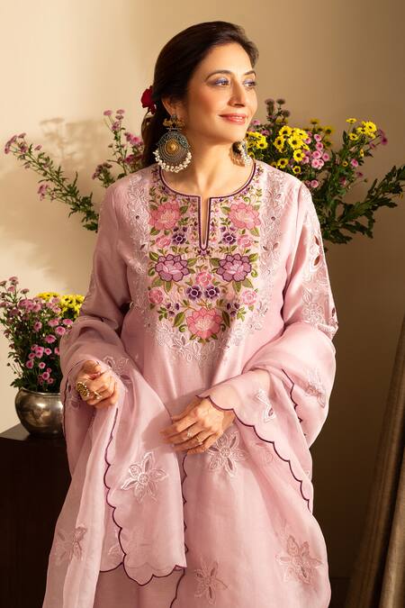 House Of Inari Purple , Chanderi, Cotton, Organza Gulchini Floral Kurta Pant Set Online at Aza Fashions House Of Inari_Purple , Chanderi, Cotton, Organza Gulchini Floral Kurta Pant Set _Online_at_Aza_Fashions