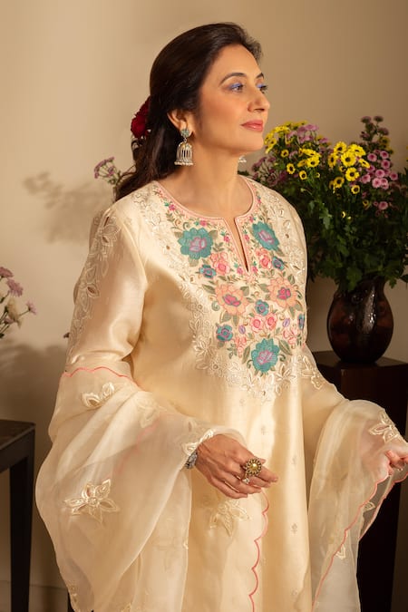 Buy House Of Inari Ivory , , Cotton, Embroidery, Gulchini Floral Kurta Set Online at Aza Fashions Buy_House Of Inari_Ivory , , Cotton, Embroidery, Gulchini Floral Kurta Set _Online_at_Aza_Fashions