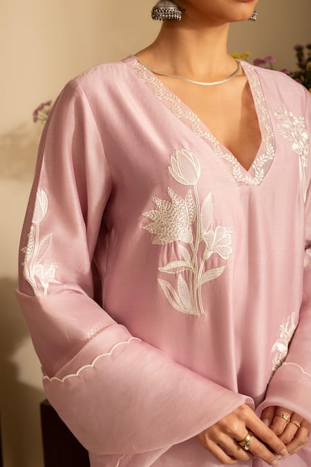 House Of Inari Purple , Cotton, Organza Embroidery Chandni Floral Kurta Pant Set at Aza Fashions House Of Inari_Purple , Cotton, Organza Embroidery Chandni Floral Kurta Pant Set _at_Aza_Fashions