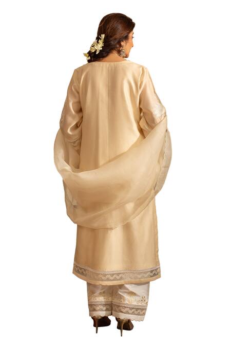 Buy House Of Inari Ivory , Cotton, Organza Embroidery V-neck Chandni Floral Kurta Set Buy_House Of Inari_Ivory , Cotton, Organza Embroidery V-neck Chandni Floral Kurta Set