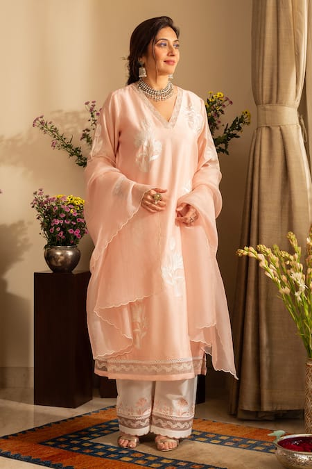 House of Inari Peach Kurta Pure Silk Chanderi Embroidered Floral V Neck Chandni Pant Set 