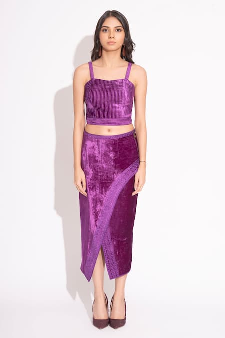 House of Inari Purple Makhmal Embroidered Thread Sweetheart Crop Top And Skirt Set