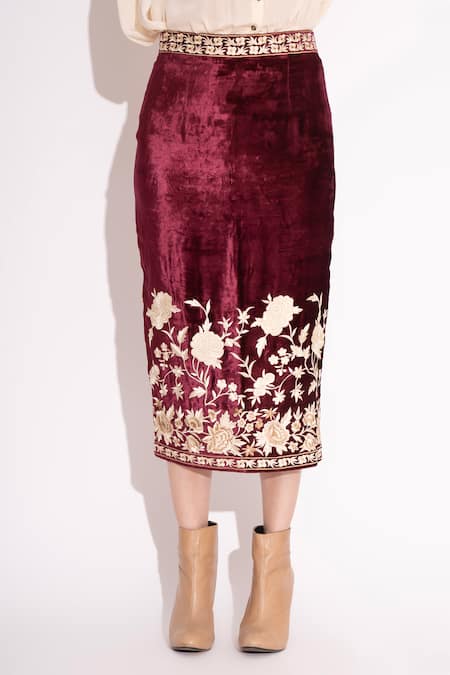 House Of Inari Wine Maheshwari, Velvet Embroidery Floral Straight Skirt Online at Aza Fashions House Of Inari_Wine Maheshwari, Velvet Embroidery Floral Straight Skirt _Online_at_Aza_Fashions