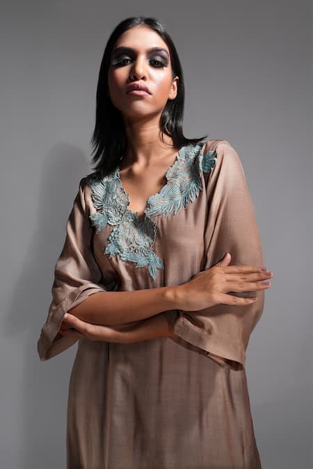 Buy Shruti S Brown Muslin, Modal Applique V-neck Kurta With Tulip Salwar Online at Aza Fashions Buy_Shruti S_Brown Muslin, Modal Applique V-neck Kurta With Tulip Salwar _Online_at_Aza_Fashions