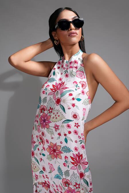 Buy Shruti S Off White Modal, Satin Embroidery Collared Floral Print High-low Kurta With Pant Online at Aza Fashions Buy_Shruti S_Off White Modal, Satin Embroidery Collared Floral Print High-low Kurta With Pant _Online_at_Aza_Fashions