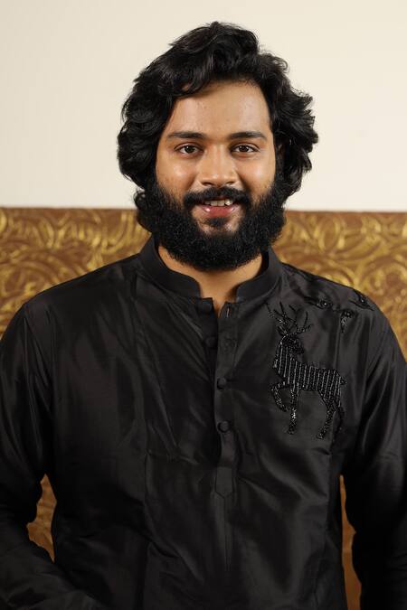 Buy_Hilo Design_Black Silk Cut Work Reindeer Placement Embroidered Kurta _Online_at_Aza_Fashions