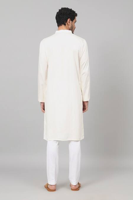 Shop Hilo Design Off White Gingham Embroidery Floral Patchwork Kurta at Aza Fashions Shop_Hilo Design_Off White Gingham Embroidery Floral Patchwork Kurta_at_Aza_Fashions