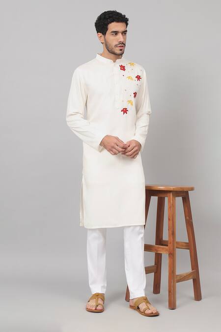 Hilo Design Off White Gingham Embroidery Floral Patchwork Kurta Online at Aza Fashions Hilo Design_Off White Gingham Embroidery Floral Patchwork Kurta_Online_at_Aza_Fashions