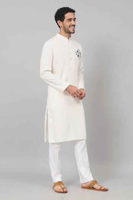 Shop Hilo Design Off White Gingham Embroidery Avorio Floral Placement Kurta Online at Aza Fashions Shop_Hilo Design_Off White Gingham Embroidery Avorio Floral Placement Kurta_Online_at_Aza_Fashions