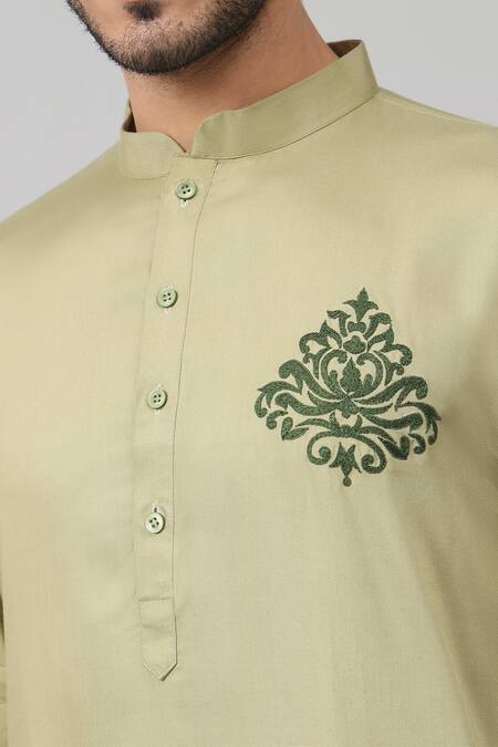 Hilo Design_Green Gingham Embroidery Laurel Placement Kurta_at_Aza_Fashions