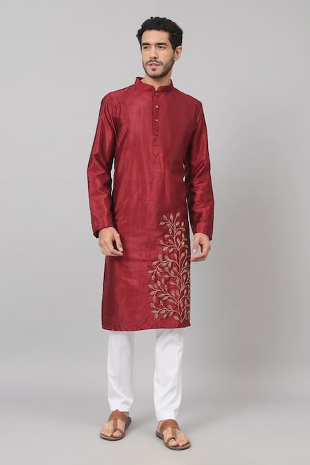 Hilo Design Leaves Border Embroidered Kurta 