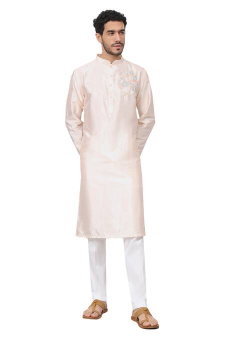 Buy Hilo Design Peach Silk Embroidery Taozi Resham Floral Kurta Online at Aza Fashions Buy_Hilo Design_Peach Silk Embroidery Taozi Resham Floral Kurta _Online_at_Aza_Fashions