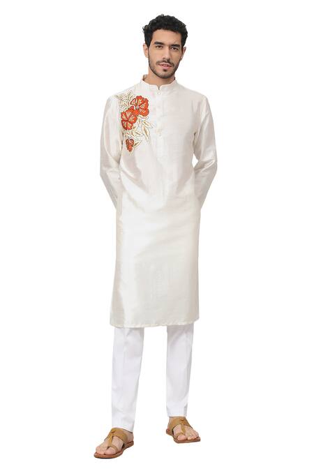 Shop Hilo Design Off White Silk Embroidery Beju Gilded Floral Placement Kurta Online at Aza Fashions Shop_Hilo Design_Off White Silk Embroidery Beju Gilded Floral Placement Kurta _Online_at_Aza_Fashions
