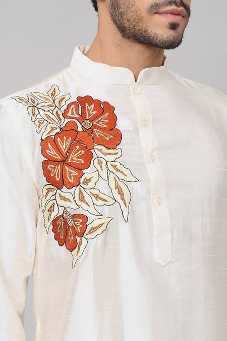 Shop Hilo Design Off White Silk Embroidery Beju Gilded Floral Placement Kurta Shop_Hilo Design_Off White Silk Embroidery Beju Gilded Floral Placement Kurta