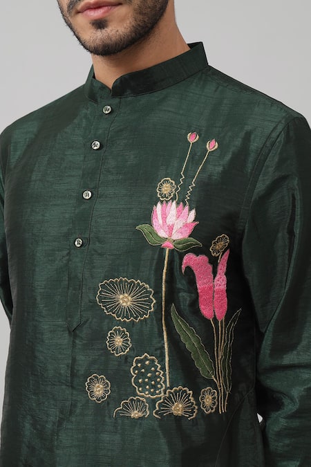 Hilo Design Green Silk Embroidery Varen Fern Placement Kurta at Aza Fashions Hilo Design_Green Silk Embroidery Varen Fern Placement Kurta _at_Aza_Fashions