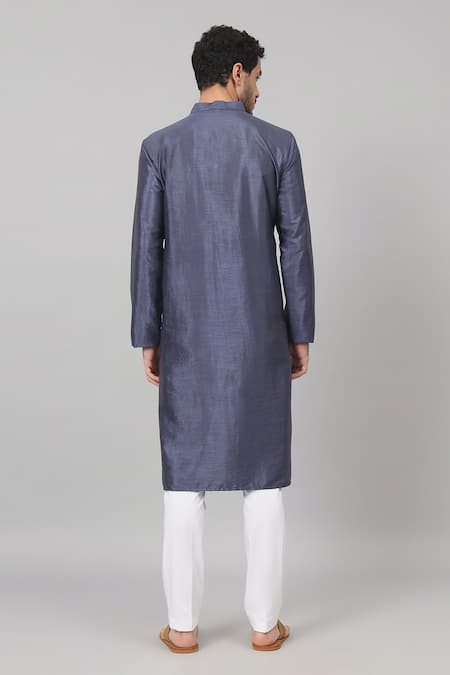 Hilo Design Motif Embroidered Kurta 