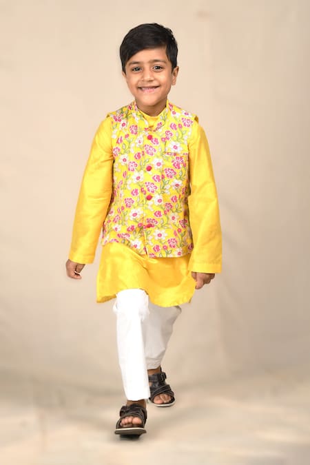APRICOTKIDS Floral Embroidered Kurta Set With Nehru Jacket 