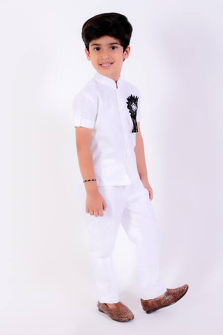 Neha Gursahani Ivory Cotton Linen Patchwork Bloom Shirt Online at Aza Fashions Neha Gursahani_Ivory Cotton Linen Patchwork Bloom Shirt _Online_at_Aza_Fashions