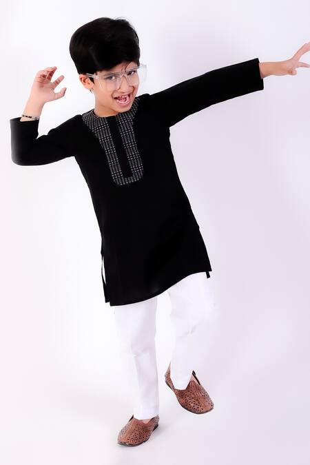 Buy Neha Gursahani Black Cotton Linen Embroidery Stitch Work Yoke Kurta With Pant Online at Aza Fashions Buy_Neha Gursahani_Black Cotton Linen Embroidery Stitch Work Yoke Kurta With Pant _Online_at_Aza_Fashions