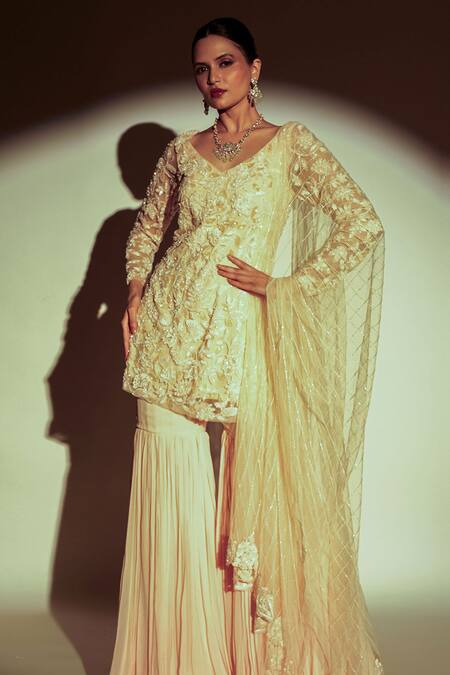 Premya By Manishii Peach Tulle, Georgette Sequins, Embroidery, Cut Floral Hand Kurta Sharara Set Online at Aza Fashions Premya By Manishii_Peach Tulle, Georgette Sequins, Embroidery, Cut Floral Hand Kurta Sharara Set _Online_at_Aza_Fashions