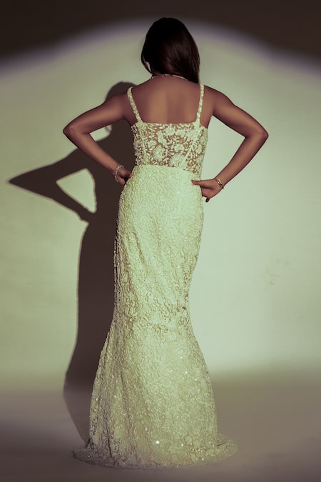 Shop_Premya By Manishii_Ivory Tulle Hand Embroidery Floral Sweetheart Neck Gown _at_Aza_Fashions