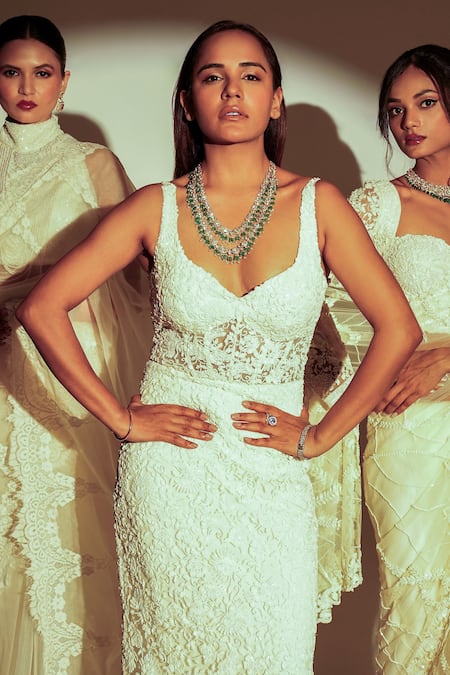 Premya By Manishii_Ivory Tulle Hand Embroidery Floral Sweetheart Neck Gown _Online_at_Aza_Fashions