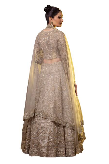 Raj Arora Green Net Zari, Cut Work Sweetheart Neck Zardosi Embroidered Blouse Lehenga Set at Aza Fashions Raj Arora_Green Net Zari, Cut Work Sweetheart Neck Zardosi Embroidered Blouse Lehenga Set _at_Aza_Fashions