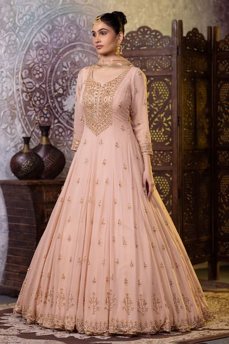 Raj Arora Peach Georgette Embroidery, Sequins, Cut Work Cutdana And Anarkali With Dupatta Online at Aza Fashions Raj Arora_Peach Georgette Embroidery, Sequins, Cut Work Cutdana And Anarkali With Dupatta _Online_at_Aza_Fashions