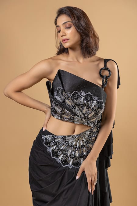 Raj Arora Black Organza, Lycra Embroidery One Shoulder Kiara Draped Saree Gown Online at Aza Fashions Raj Arora_Black Organza, Lycra Embroidery One Shoulder Kiara Draped Saree Gown _Online_at_Aza_Fashions