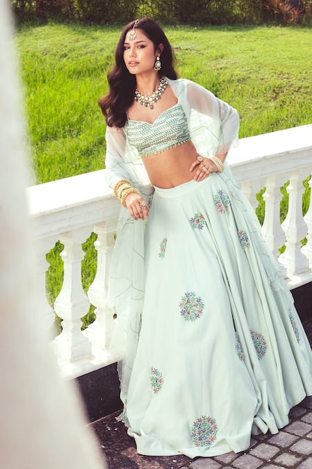 Khushboo Chugh_Green Organza, Crepe Beads, Applique Sweetheart Neck Floral Lehenga Set _Online_at_Aza_Fashions