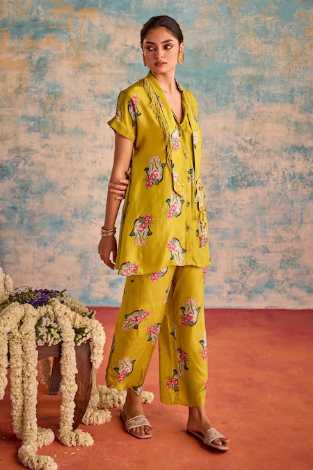 Buy_Priyanka Singh_Yellow Silk Print Floral Hamsa V Neck Tunic With Pant _Online_at_Aza_Fashions