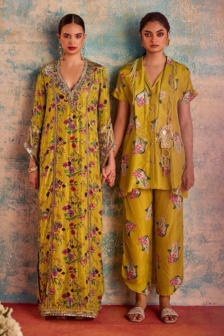 Buy_Priyanka Singh_Yellow Silk Print Floral Hamsa V Neck Tunic With Pant 