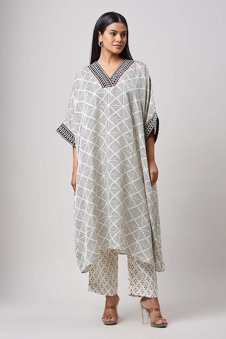 Sanjev Marwaaha Ivory Mini Silk Hand Block Printed Geometrc V Neck Kaftan And Pant Set 