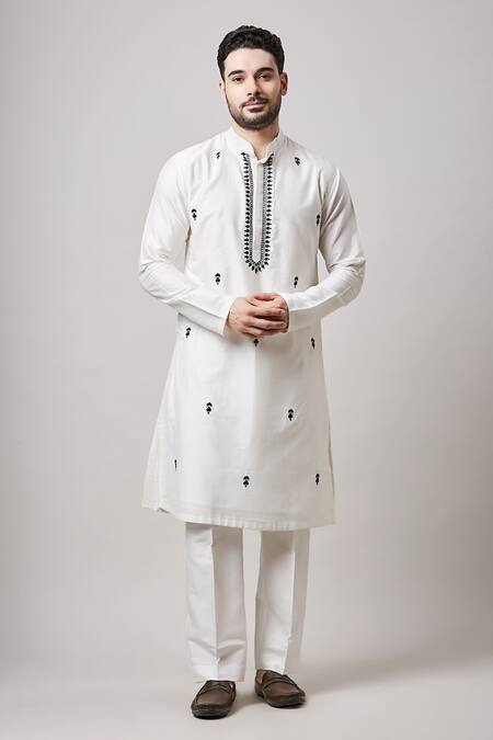 Sanjev Marwaaha_Ivory Cotton, Silk Embroidery Bundi Kurta Set_at_Aza_Fashions