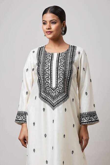 Shop Sanjev Marwaaha Ivory Vishika Silk Hand Embroidery Floral Round Contrast Kurta Pant Set Online at Aza Fashions Shop_Sanjev Marwaaha_Ivory Vishika Silk Hand Embroidery Floral Round Contrast Kurta Pant Set_Online_at_Aza_Fashions