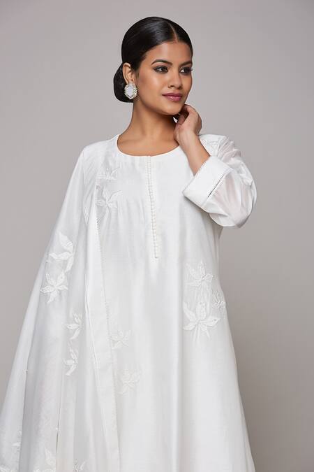 Sanjev Marwaaha_Ivory Chanderi Embroidery, Lace, Pearls Round Neck A-line Kurta Pant Set_Online_at_Aza_Fashions