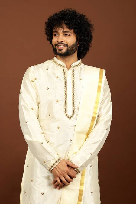 Shop Hilo Design Off White Silk Embroidery Arav Hand Kurta Set Online at Aza Fashions Shop_Hilo Design_Off White Silk Embroidery Arav Hand Kurta Set _Online_at_Aza_Fashions