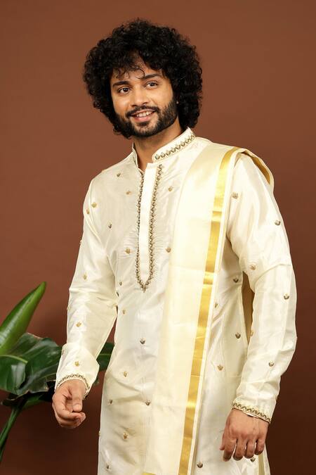 Hilo Design Off White Silk Embroidery Arav Hand Kurta Set at Aza Fashions Hilo Design_Off White Silk Embroidery Arav Hand Kurta Set _at_Aza_Fashions