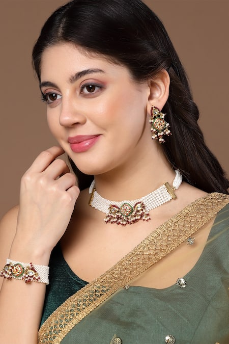 Dugran By Dugristyle White Kundan Pearls Embellished Choker Necklace Set