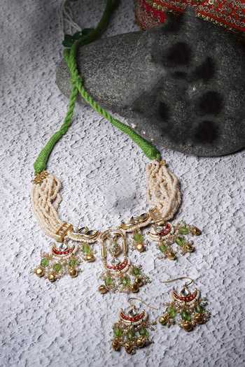 Dugran By Dugristyle White Pearls, Diamonds, Stones Natural And Embellished Choker Necklace Set Online at Aza Fashions Dugran By Dugristyle_White Pearls, Diamonds, Stones Natural And Embellished Choker Necklace Set _Online_at_Aza_Fashions