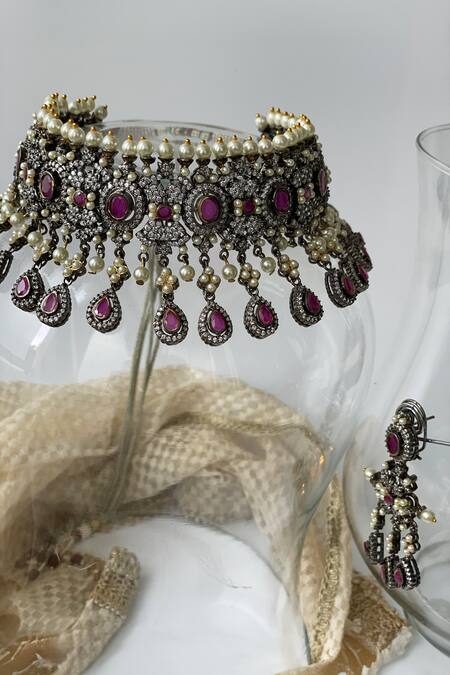 Studio6 Jewels_Purple Stones, Beads Tear Drop Carved Choker Set _Online_at_Aza_Fashions