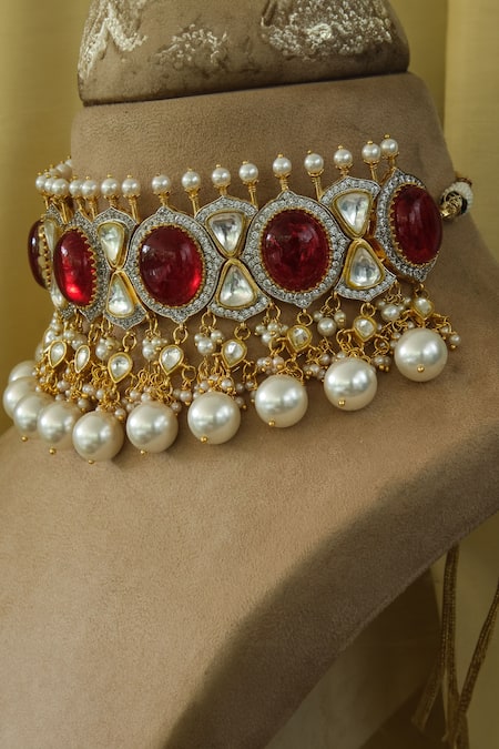Shop_Studio6 Jewels_Red Stones, Beads Mughal Carved Choker Set _Online_at_Aza_Fashions