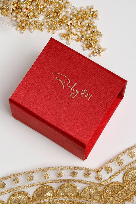 Ruby Raang_White Beads Kundan Hand Embellished Choker Necklace Set_at_Aza_Fashions