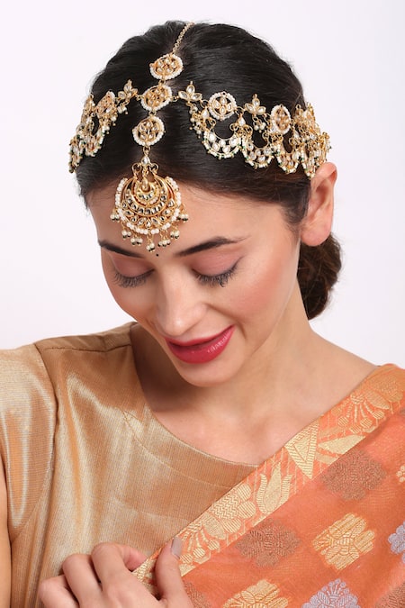 Ruby Raang Hand Embellished Maharani Mathapatti 