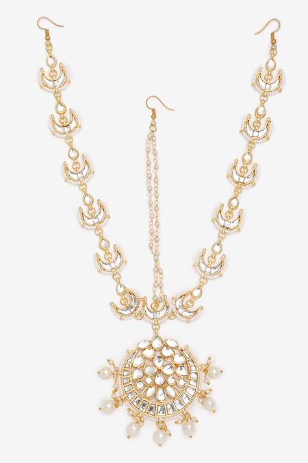 Ruby Raang Gold Plated Kundan And Pearls Hand Embellished Mathapatti Online at Aza Fashions Ruby Raang_Gold Plated Kundan And Pearls Hand Embellished Mathapatti _Online_at_Aza_Fashions