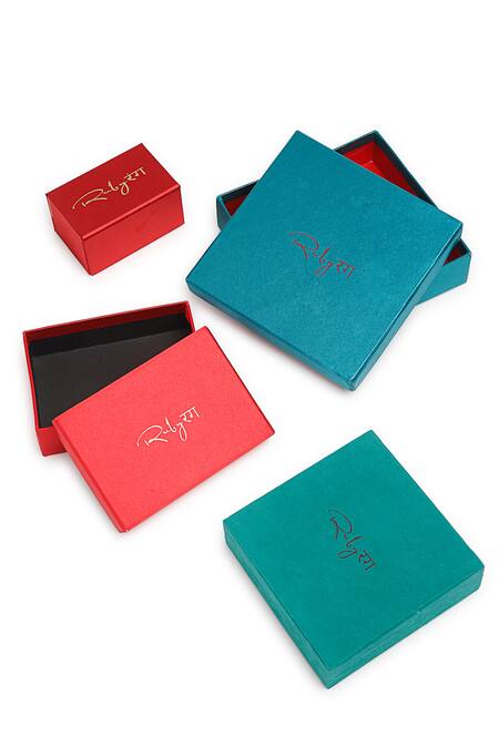 Ruby Raang Gold Plated Kundan Hand Embellished Maharani Mathapatti Online at Aza Fashions Ruby Raang_Gold Plated Kundan Hand Embellished Maharani Mathapatti _Online_at_Aza_Fashions