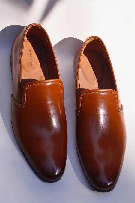 Shop Shradha Hedau Footwear Couture Brown Plain Tapered Toe Moccasins at Aza Fashions Shop_Shradha Hedau Footwear Couture_Brown Plain Tapered Toe Moccasins _at_Aza_Fashions