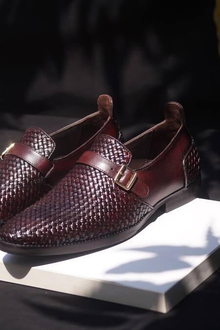 Buy_Shradha Hedau Footwear Couture_Brown Textured Basket Weave Moccasins 