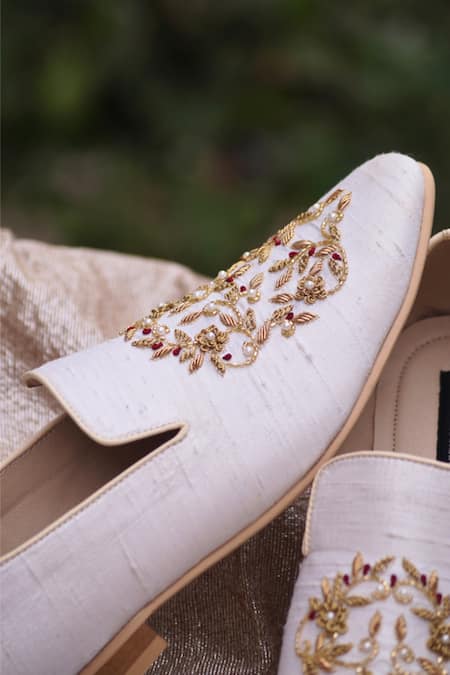 Buy Shradha Hedau Footwear Couture Beige Embroidery Zardozi Moccasins Online at Aza Fashions Buy_Shradha Hedau Footwear Couture_Beige Embroidery Zardozi Moccasins _Online_at_Aza_Fashions