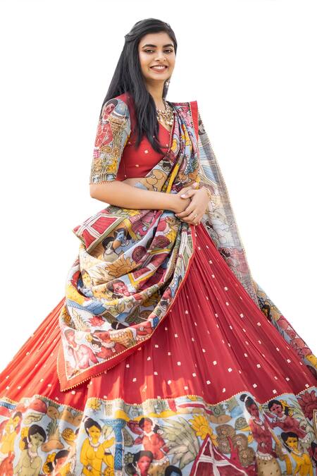 Aindhri By Mahitha Red Georgette, Silk Embroidery, Beads V-neck Kalamkari Hand Painted Lehenga Set Online at Aza Fashions Aindhri By Mahitha_Red Georgette, Silk Embroidery, Beads V-neck Kalamkari Hand Painted Lehenga Set_Online_at_Aza_Fashions